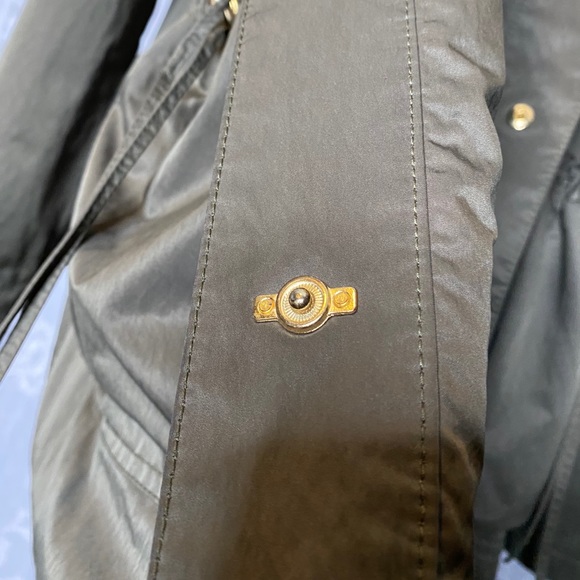 Gallery Waterproof Jacket - Picture 7 of 8